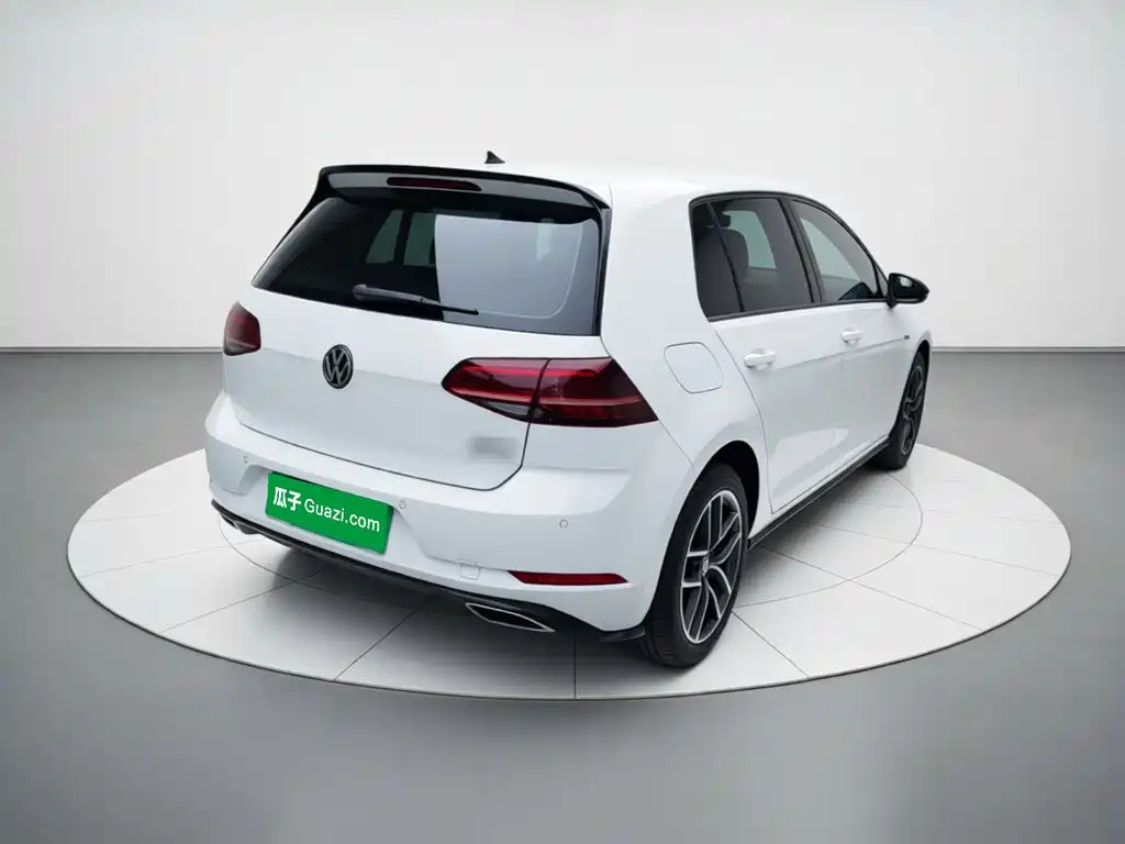Volkswagen Golf — фото 4