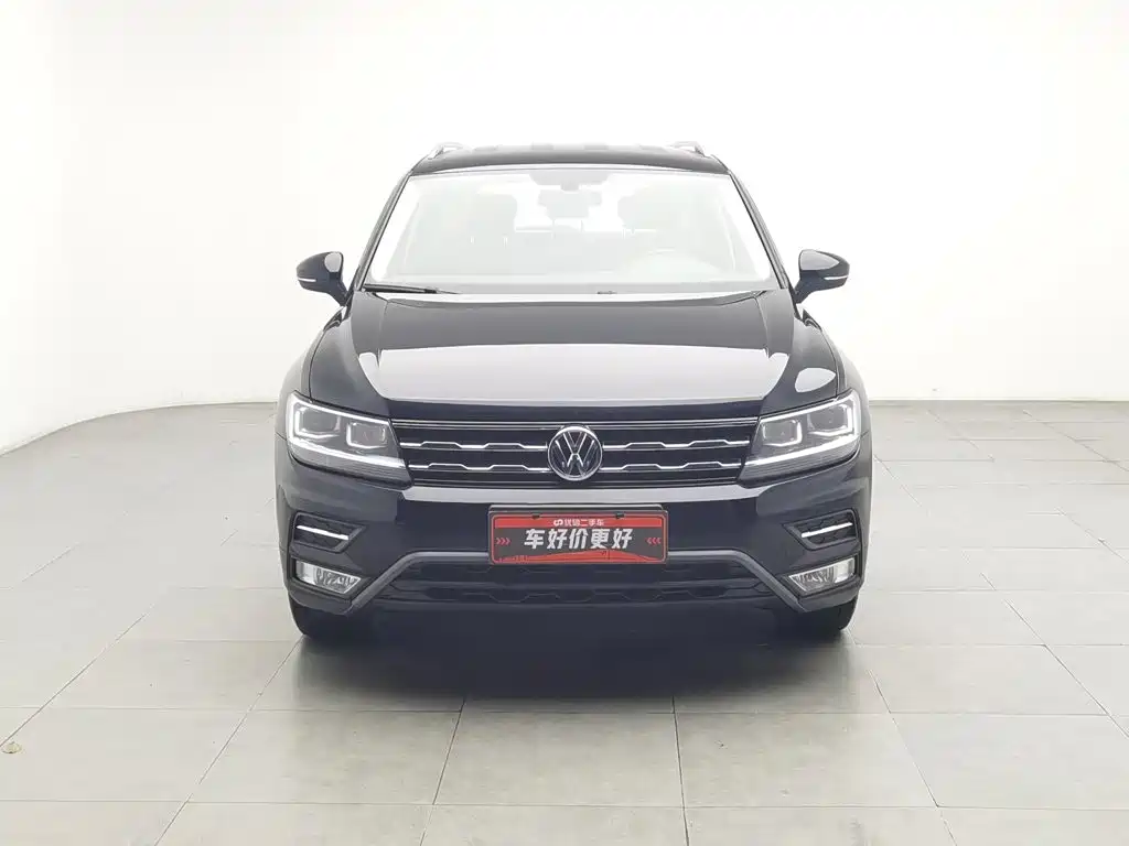 Volkswagen Tiguan L — фото 3