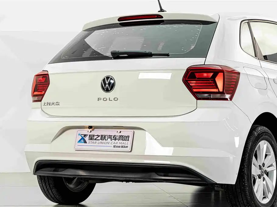 Volkswagen Polo — фото 7