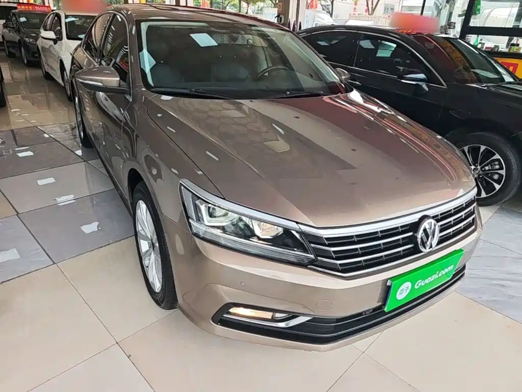 Volkswagen Passat — фото 3