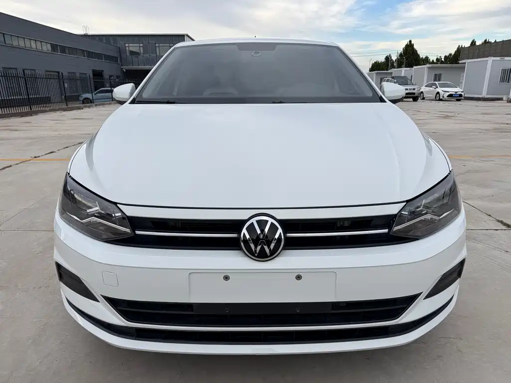 Volkswagen Polo — фото 2