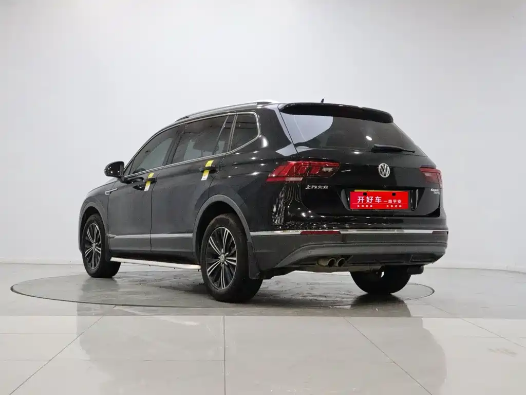 Volkswagen Tiguan L — фото 5