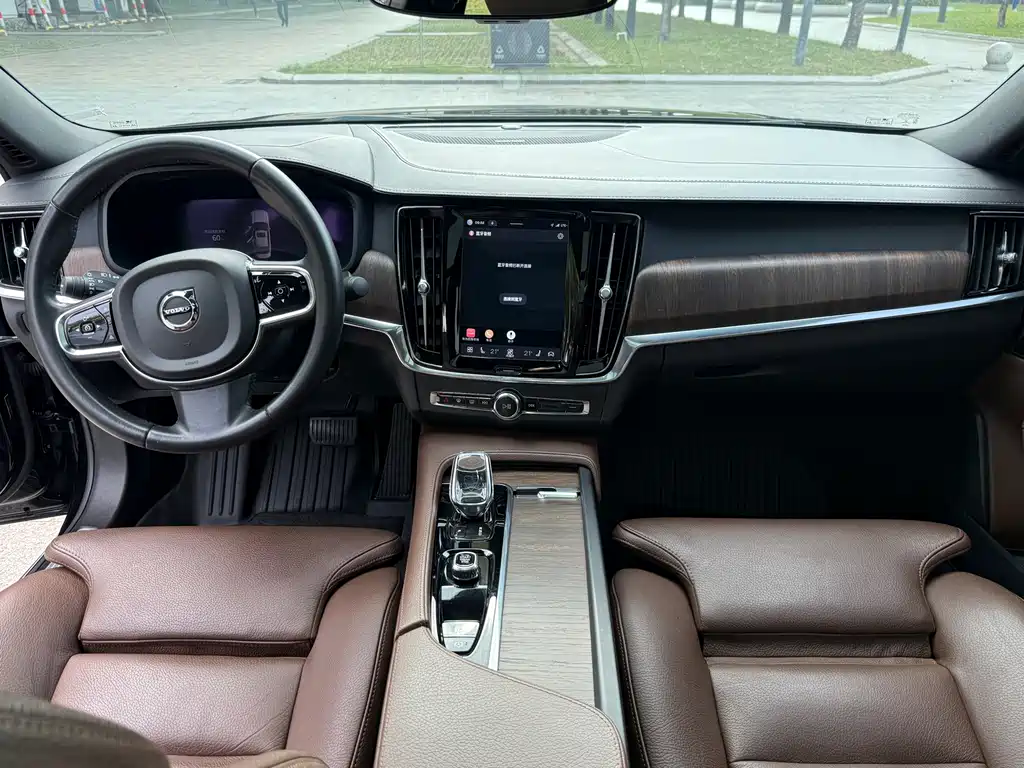 Volvo S90 — фото 6
