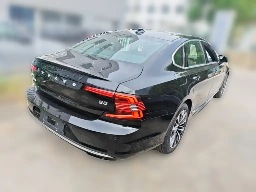Volvo S90 — фото 9