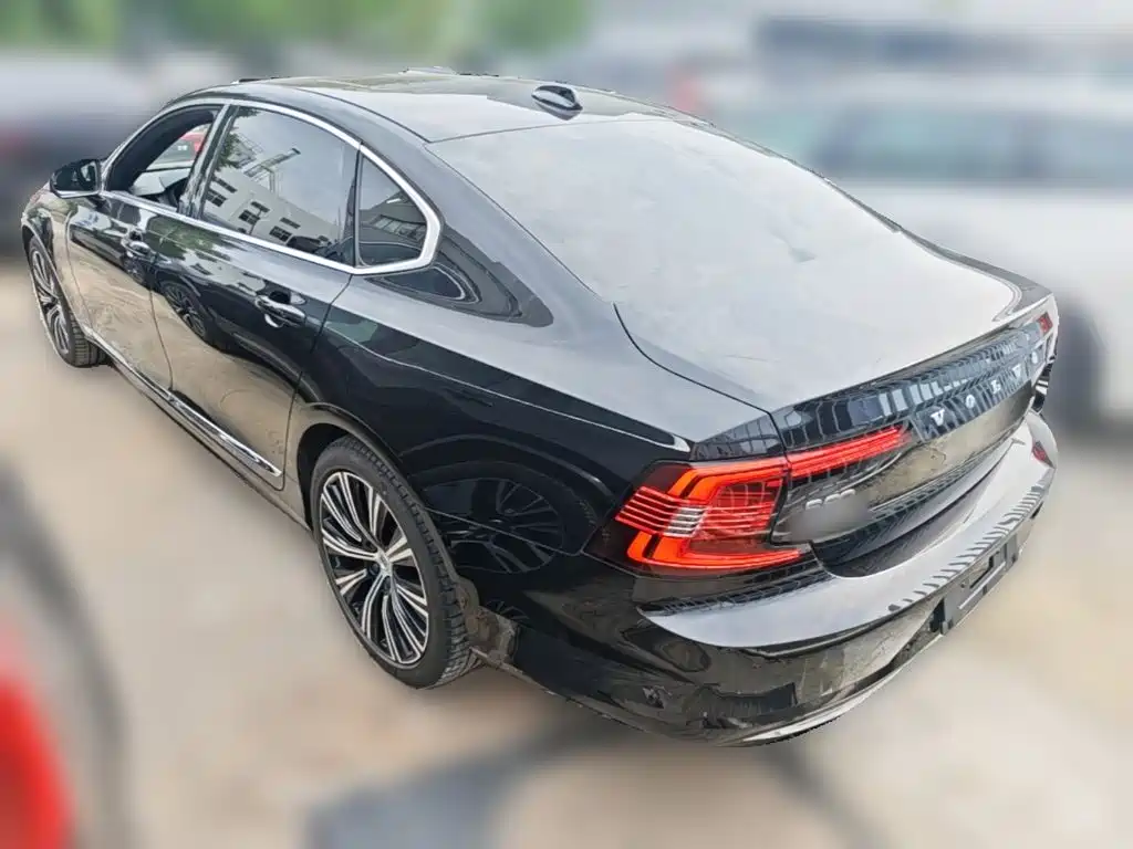Volvo S90 — фото 6
