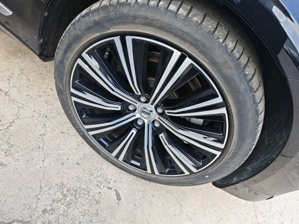 Volvo S90 — фото 11