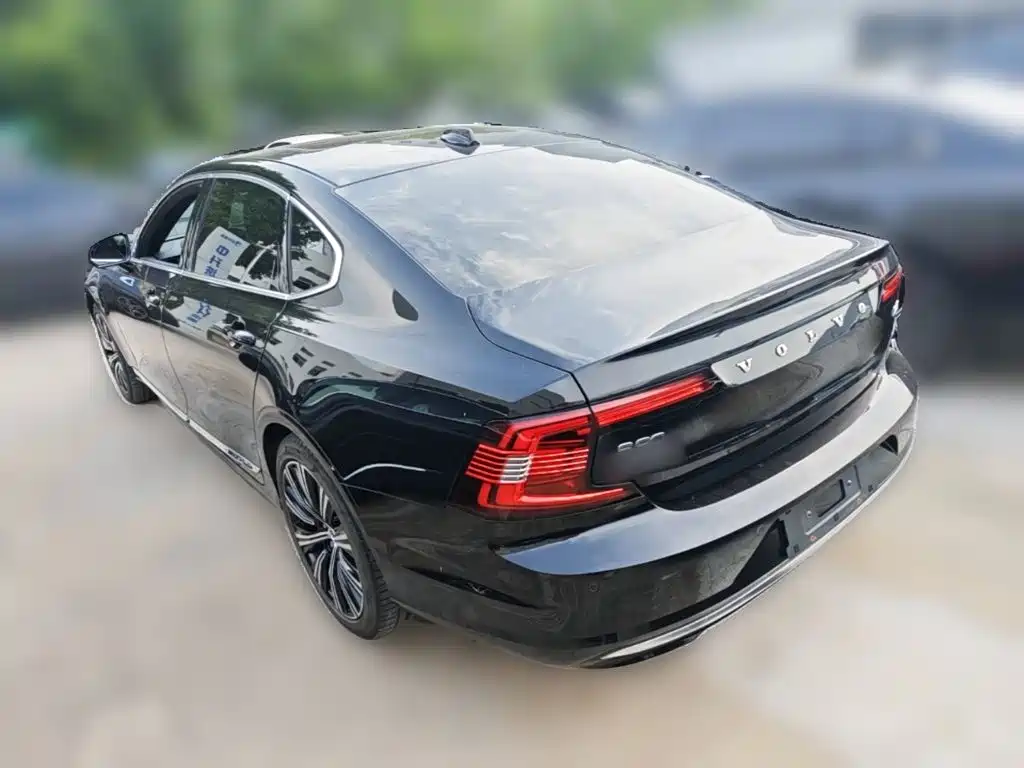 Volvo S90 — фото 6