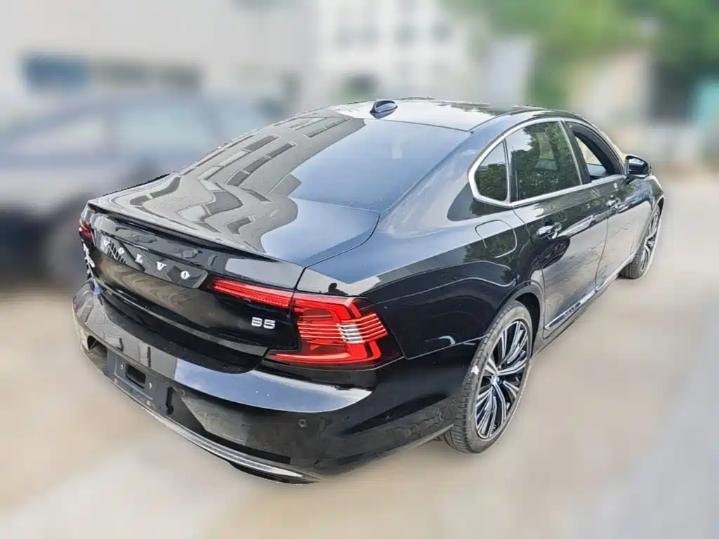 Volvo S90 — фото 9