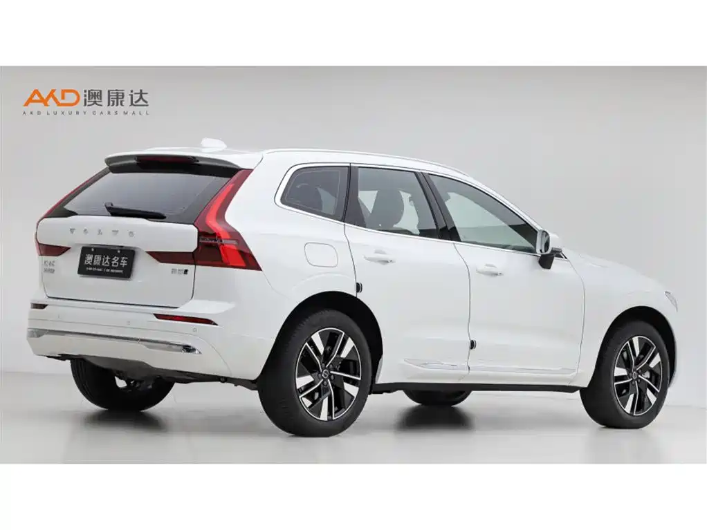 Volvo XC60 — фото 3