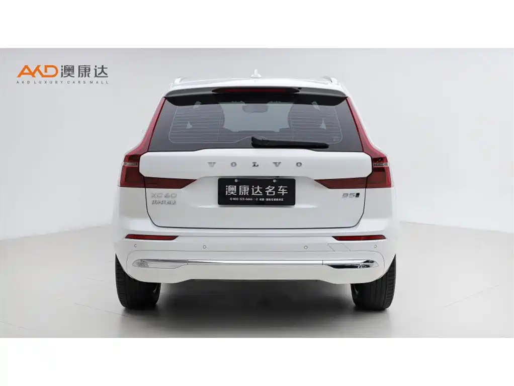 Volvo XC60 — фото 4