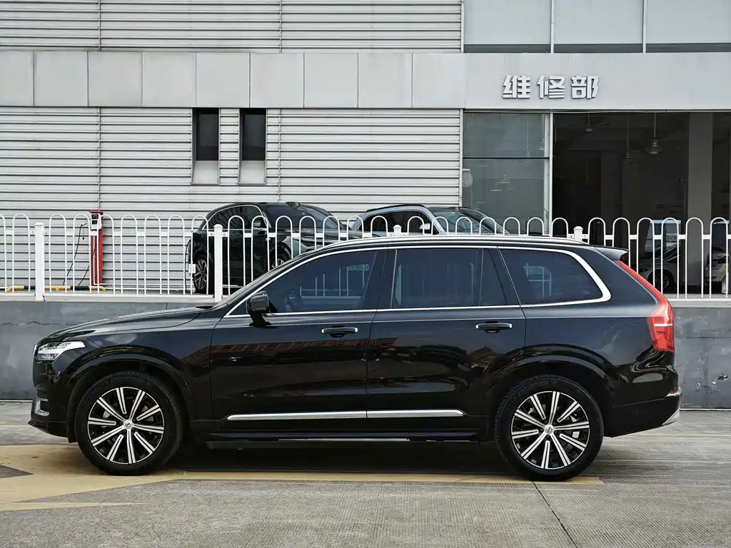 Volvo XC90 — фото 4