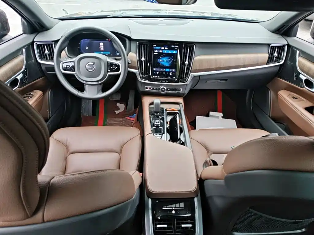 Volvo V90 — фото 13