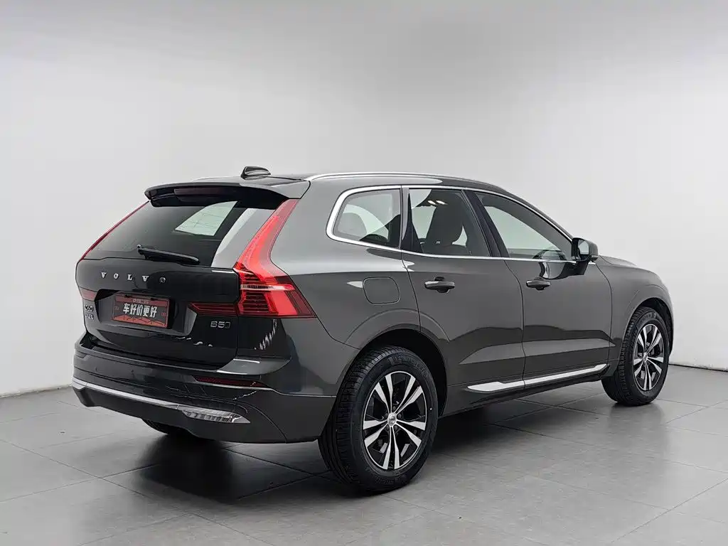 Volvo XC60 — фото 2