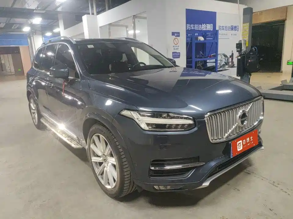 Volvo XC90 — фото 2