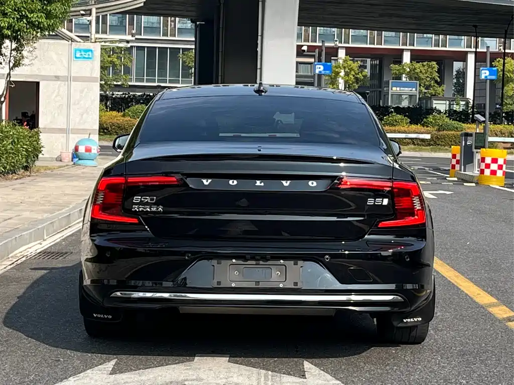Volvo S90 — фото 5