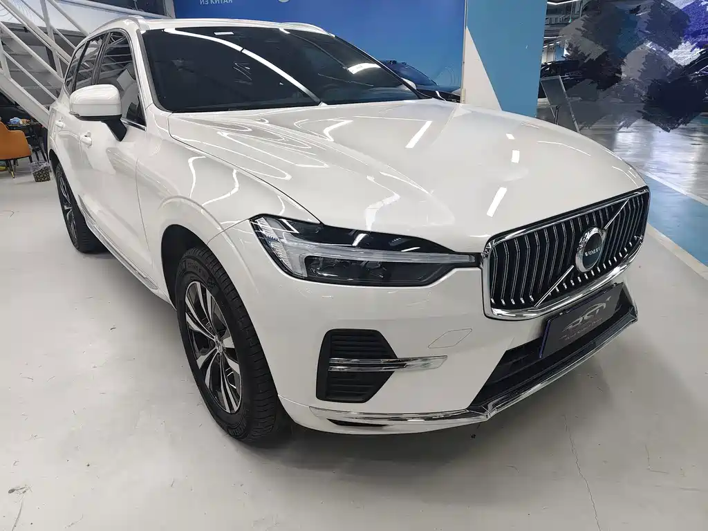 Volvo XC60 — фото 3