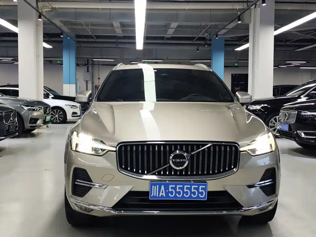 Volvo XC60 — фото 2