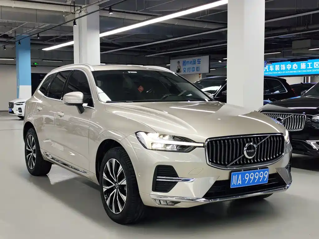 Volvo XC60 — фото 3