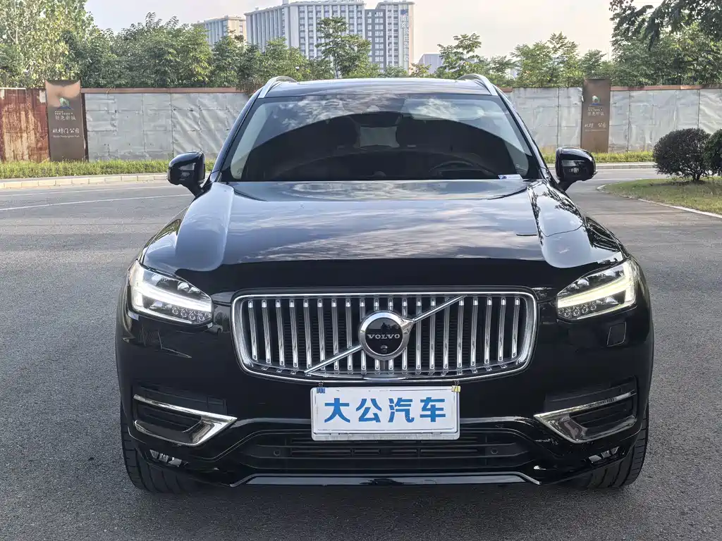 Volvo XC90 — фото 2