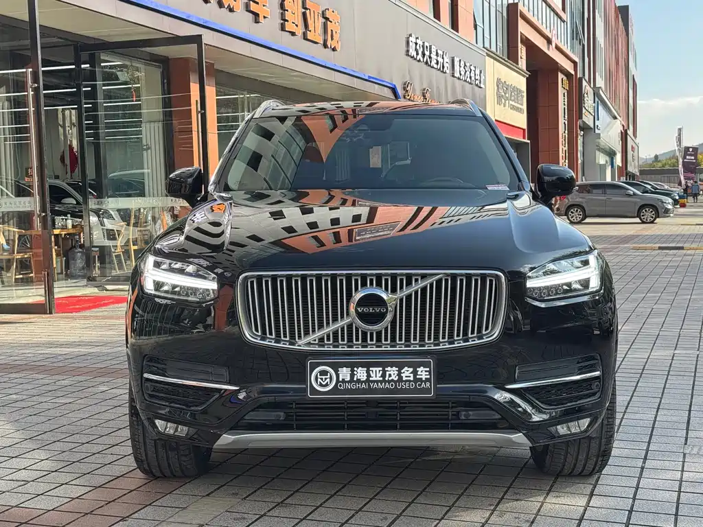 Volvo XC90 — фото 2