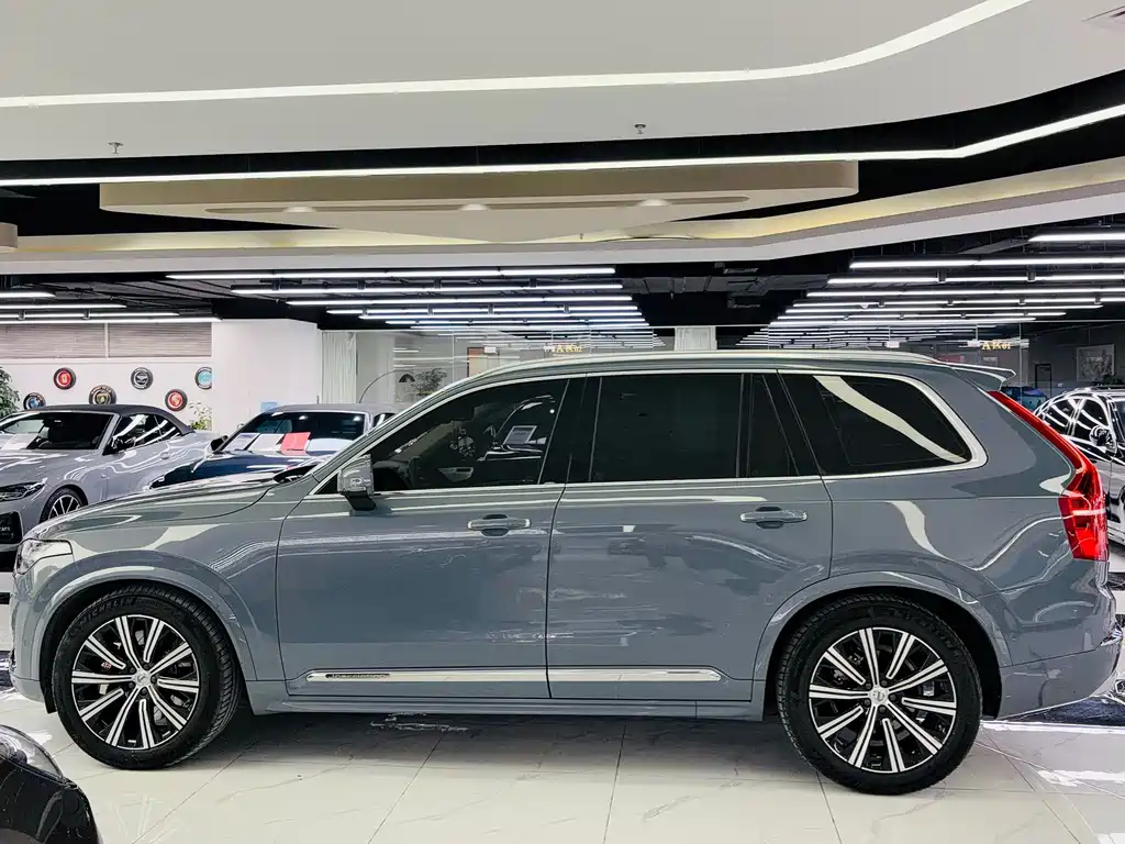 Volvo XC90 — фото 3