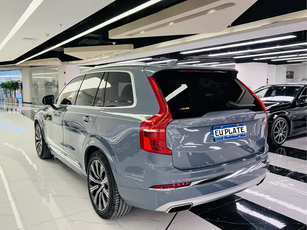 Volvo XC90 — фото 4