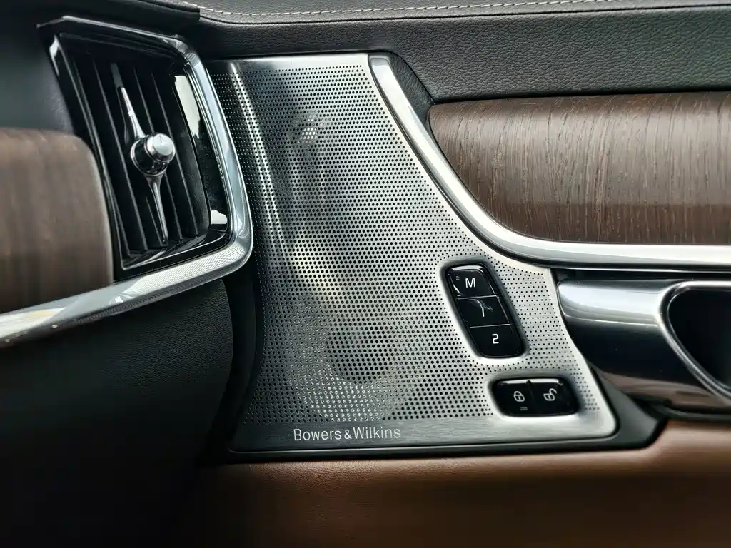 Volvo V90 — фото 15