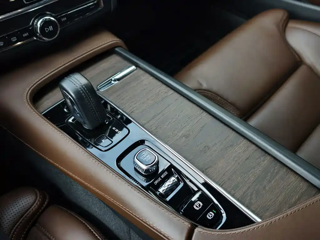 Volvo V90 — фото 17