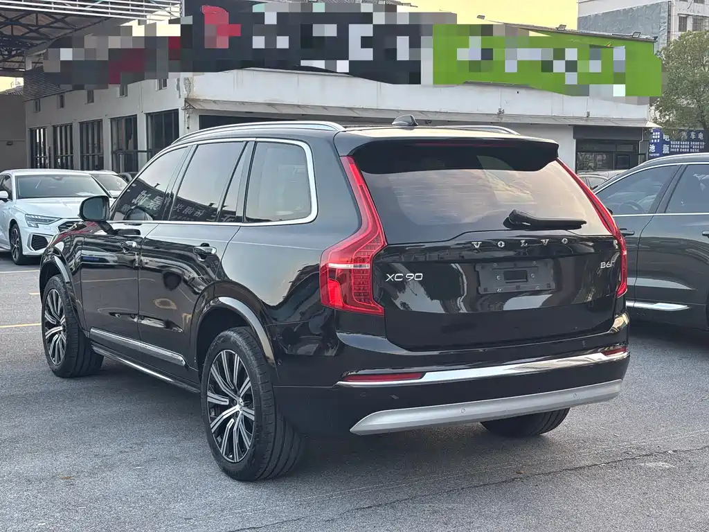 Volvo XC90 — фото 11