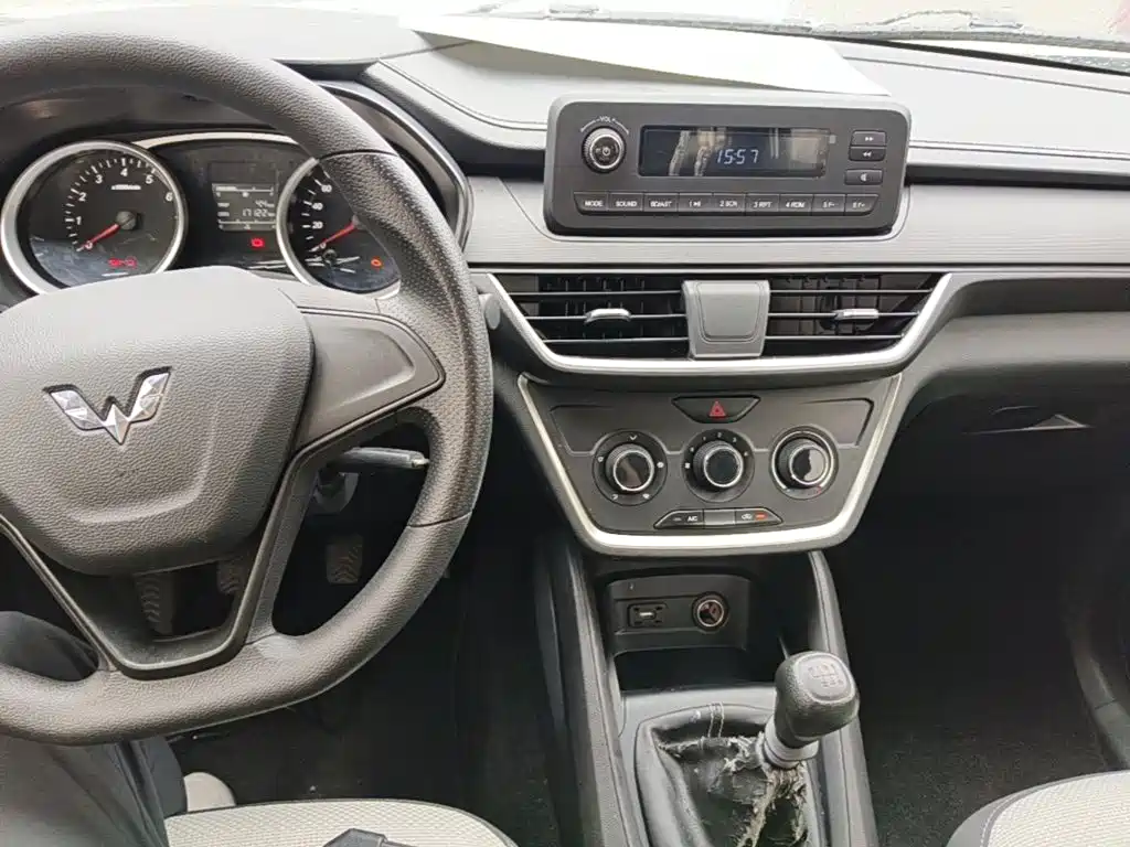 Wuling Hongguang S3 — фото 9