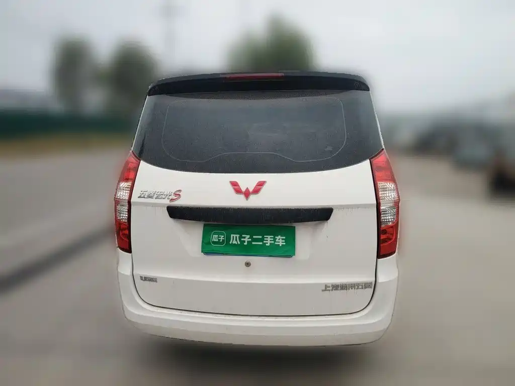 Wuling Hongguang — фото 3