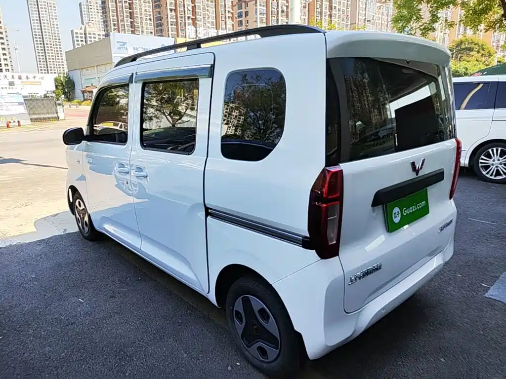 Wuling Zhiguang EV — фото 22
