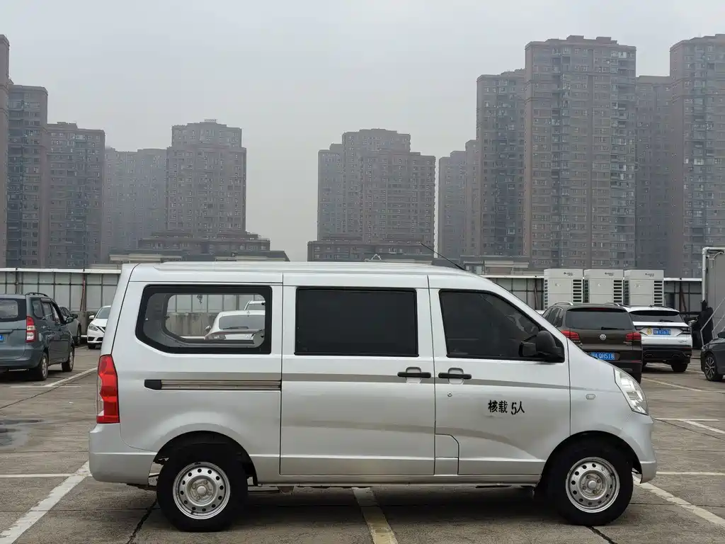 Wuling Rongguang — фото 8