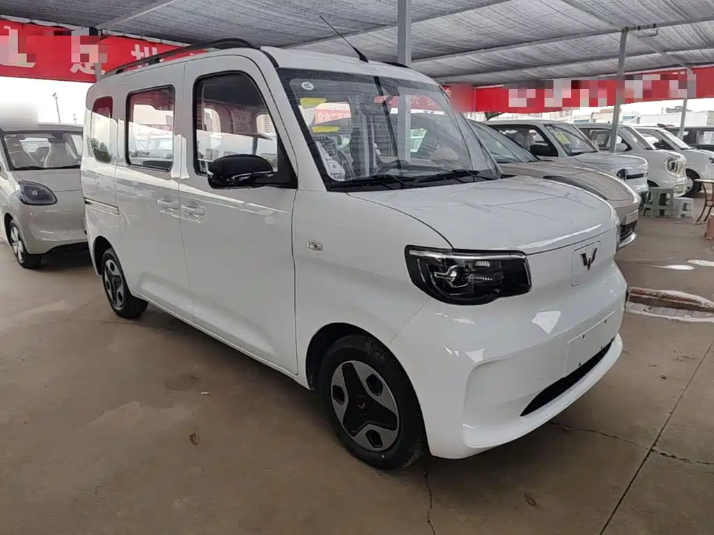 Wuling Zhiguang EV — фото 3