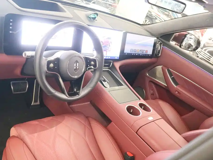 AITO AITO M8 — фото 19