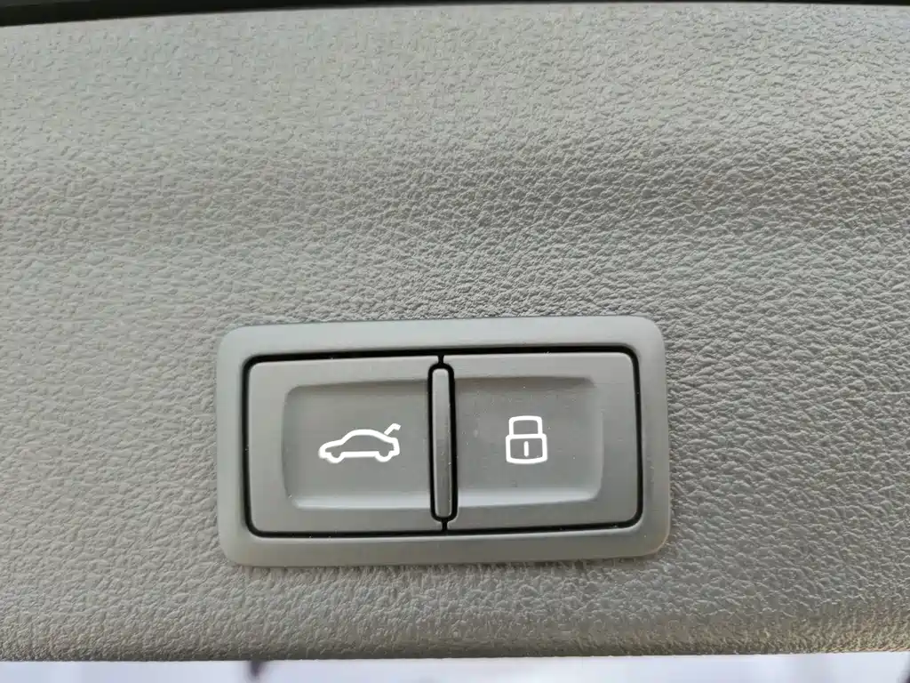 Audi A6 (Import) — фото 22