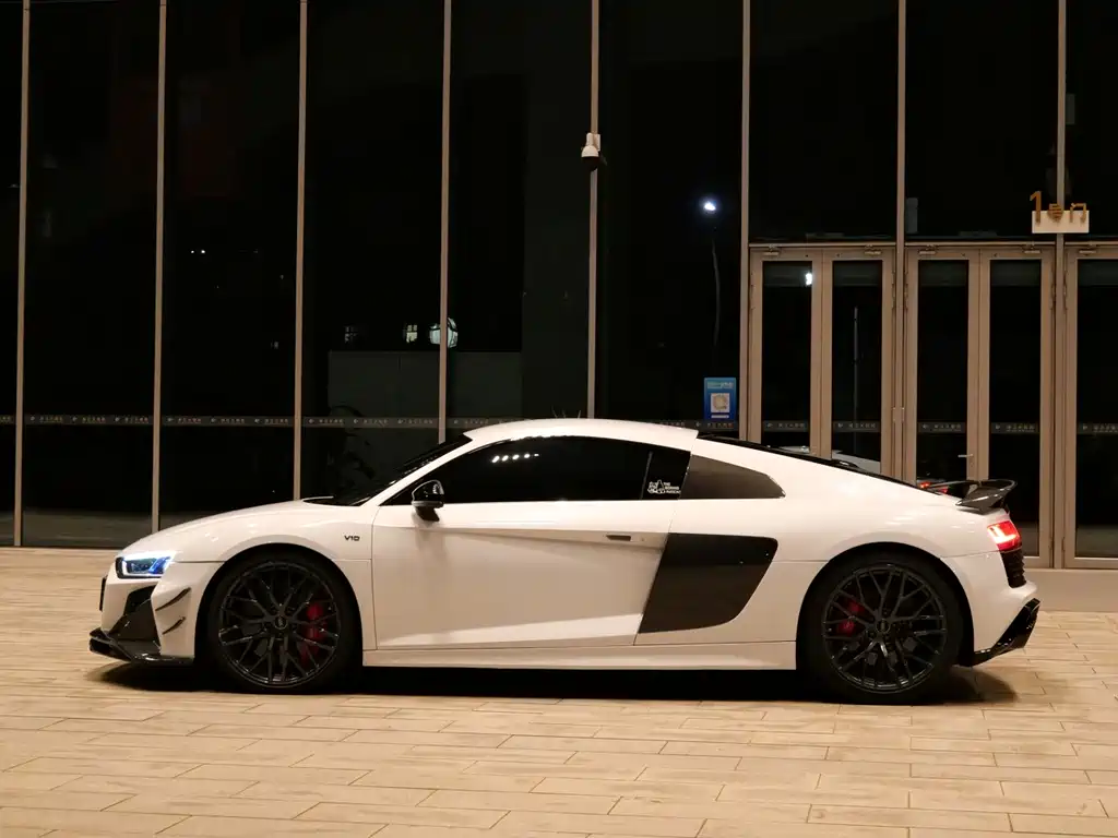 Audi R8 — фото 3