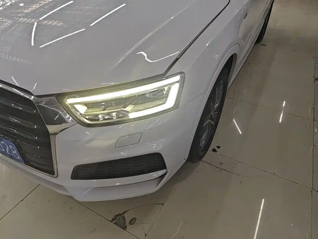 Audi Q3 — фото 23