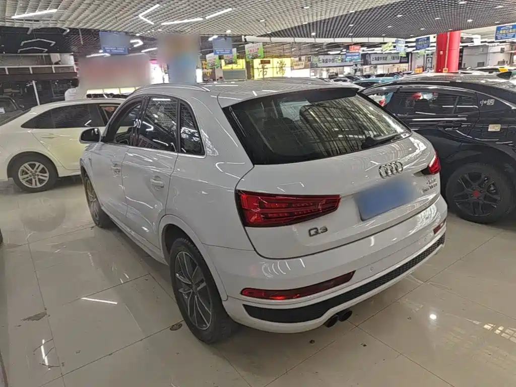 Audi Q3 — фото 4