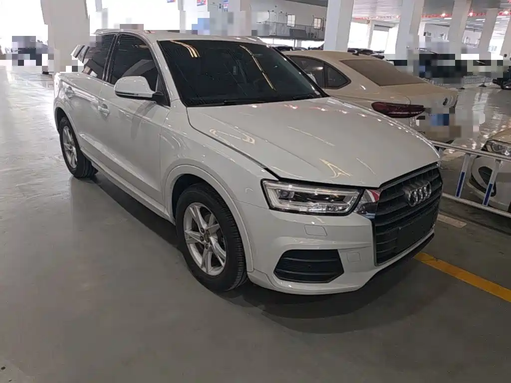 Audi Q3 — фото 3