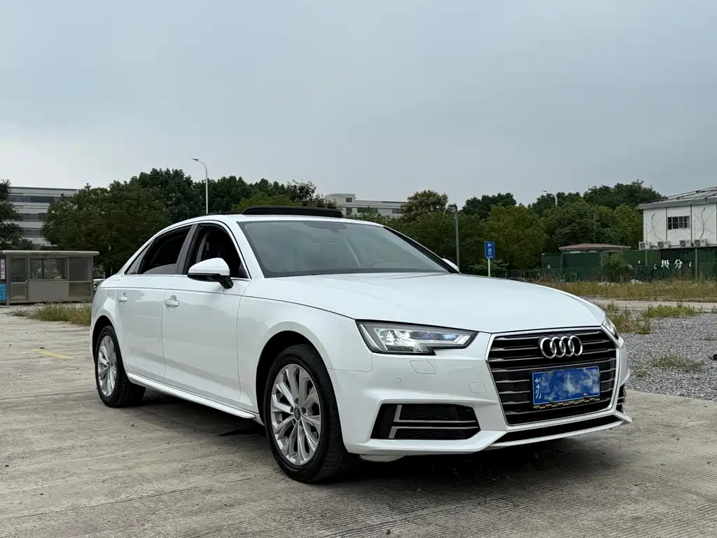 Audi A4L — фото 3