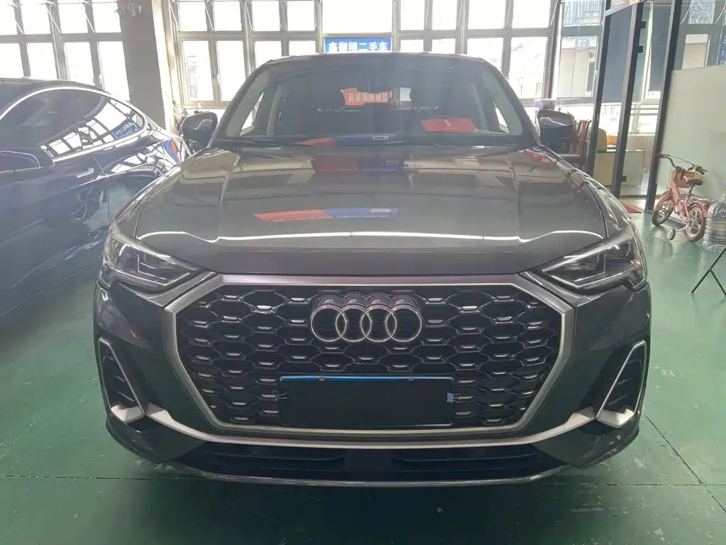 Audi Q3 Sportback — фото 2