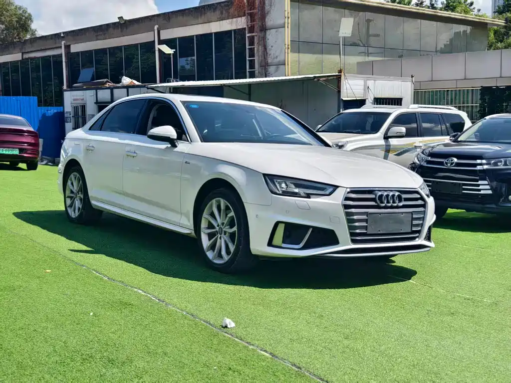 Audi A4L — фото 3
