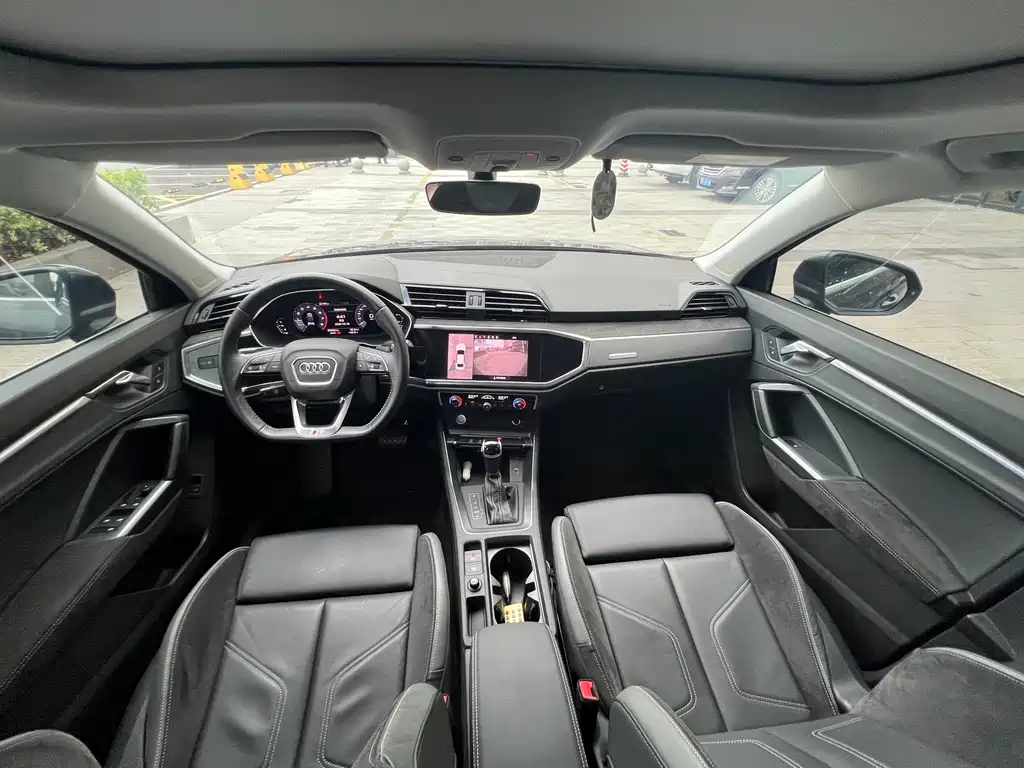 Audi Q3 Sportback — фото 9