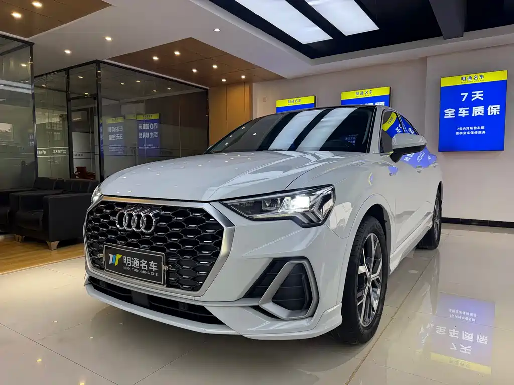 Audi Q3 Sportback — фото 3