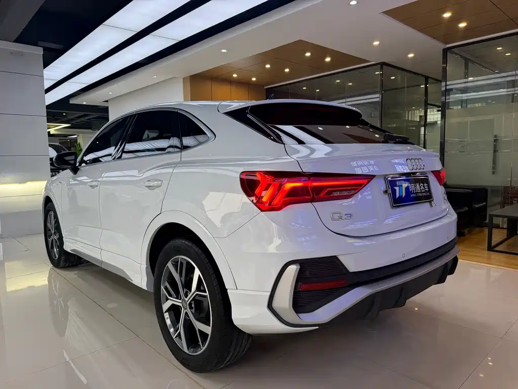 Audi Q3 Sportback — фото 5