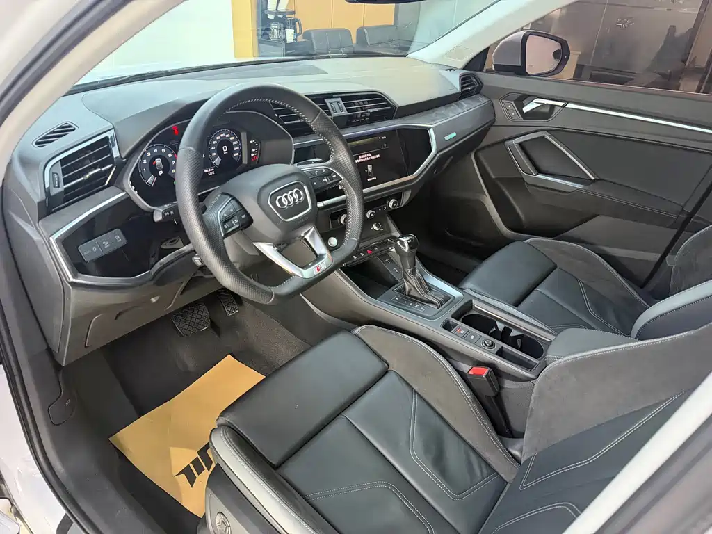 Audi Q3 Sportback — фото 7