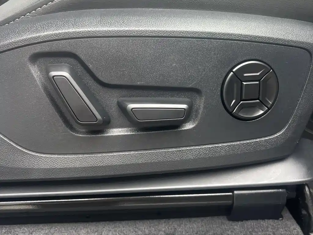 Audi Q3 Sportback — фото 13