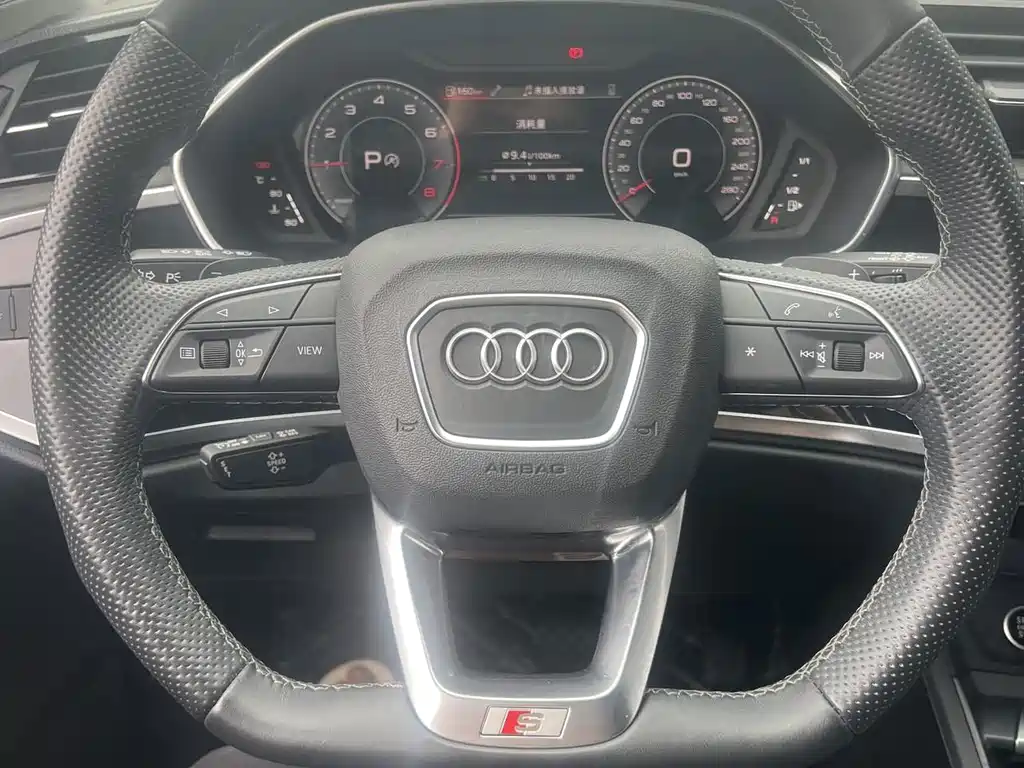 Audi Q3 Sportback — фото 23