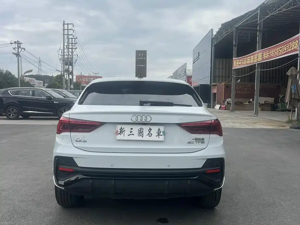 Audi Q3 Sportback — фото 29